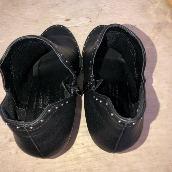 Studded ankle boots - Picture 5 of 5